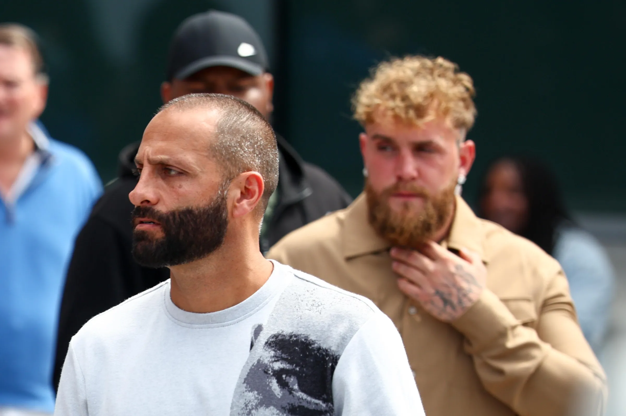 Nakisa Bidarian, Chefe da MVP, Revela Cronograma de Retorno de Jake Paul e Aborda Rumores de Rompimento com a Netflix