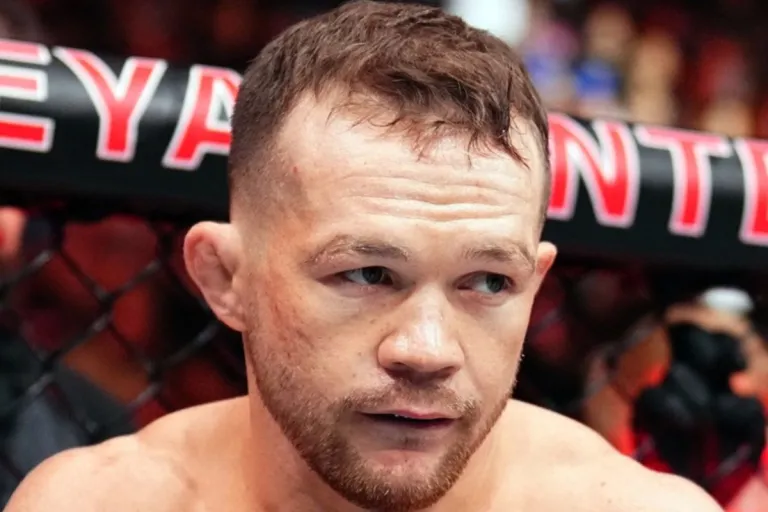 Ex-Campeão do UFC, Aljamain Sterling, Revela Por Que Petr Yan Ainda Não é o GOAT dos Galos Apesar de Brilhante Técnica