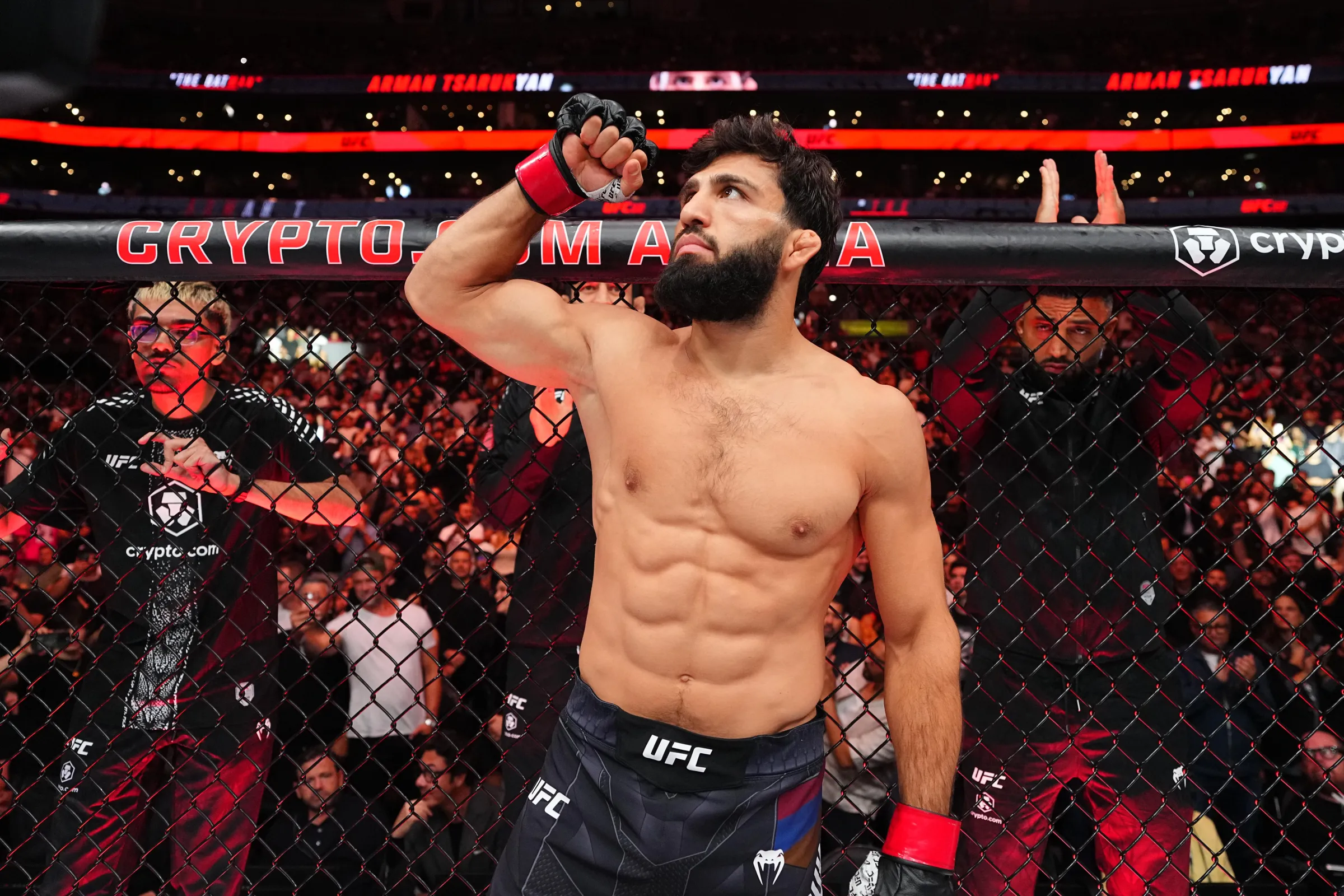 Arman Tsarukyan x Anthony Pettis: Reviravolta Épica no RAF 15 com Luta Principal de Wrestling e Título Crossover em Jogo