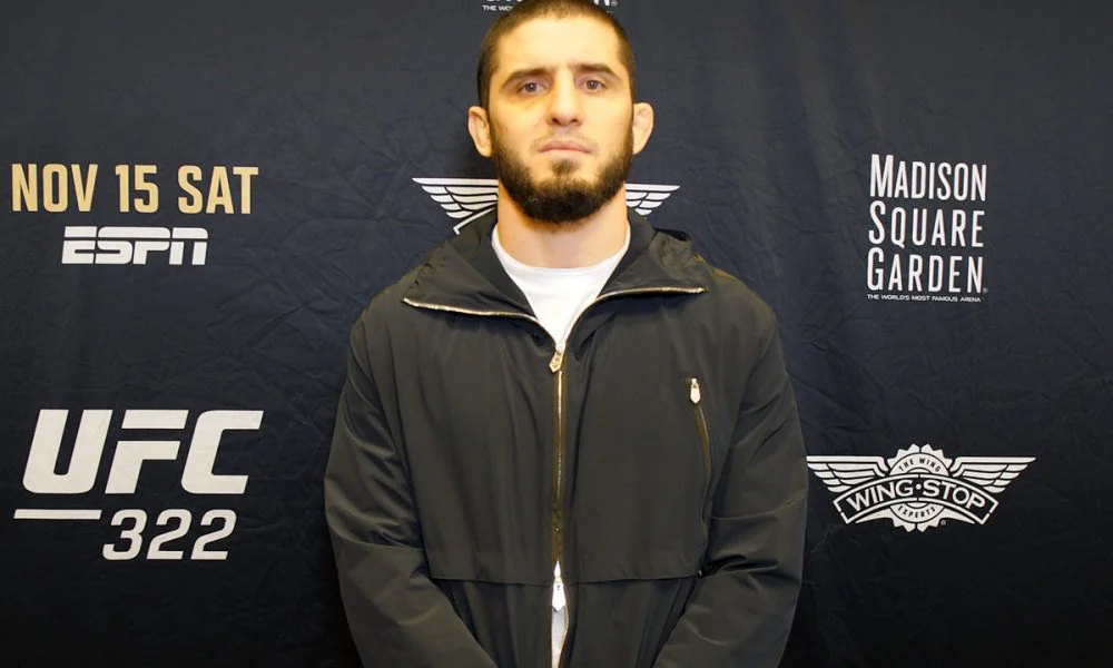 UFC 336: Ex-campeão Henry Cejudo Apoia Decisão de Islam Makhachev e Vibra com Duelo Promissor entre Carlos Prates e Michael Morales