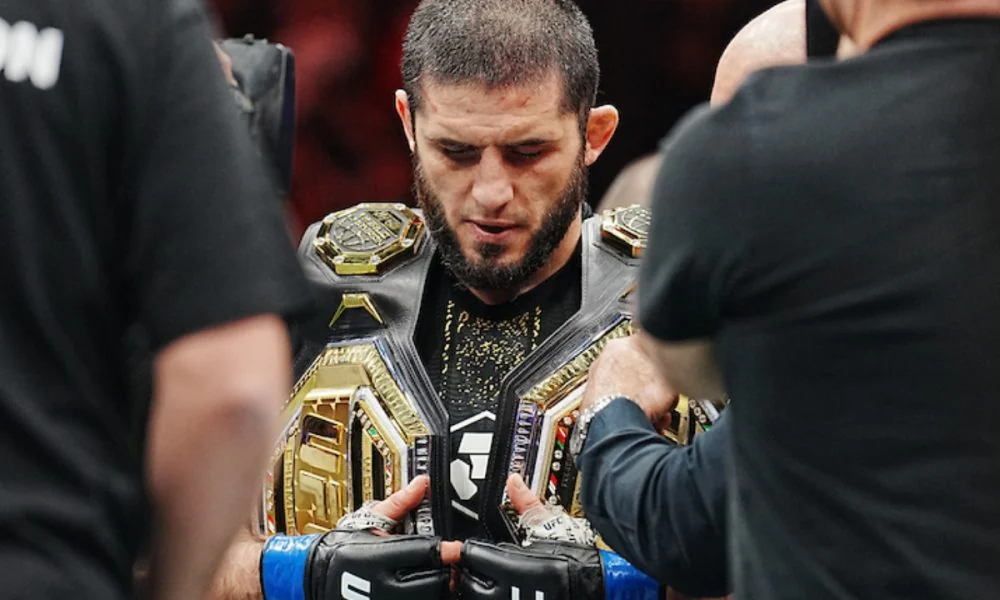 Michael Bisping, Ex-Campeão do UFC, Intensifica Críticas a Islam Makhachev por Inatividade e Gerenciamento de Carreira no MMA